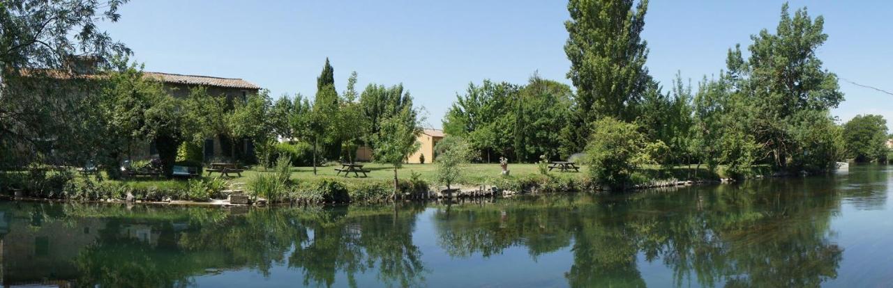 Mas Le Pont Des Aubes Bed and Breakfast LʼIsle-sur-la-Sorgue Eksteriør billede