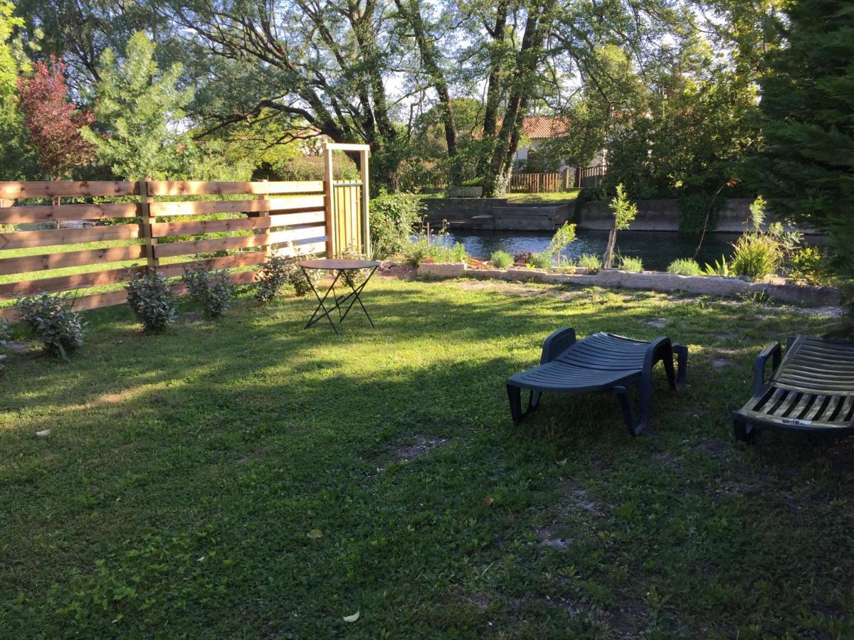 Mas Le Pont Des Aubes Bed and Breakfast LʼIsle-sur-la-Sorgue Eksteriør billede