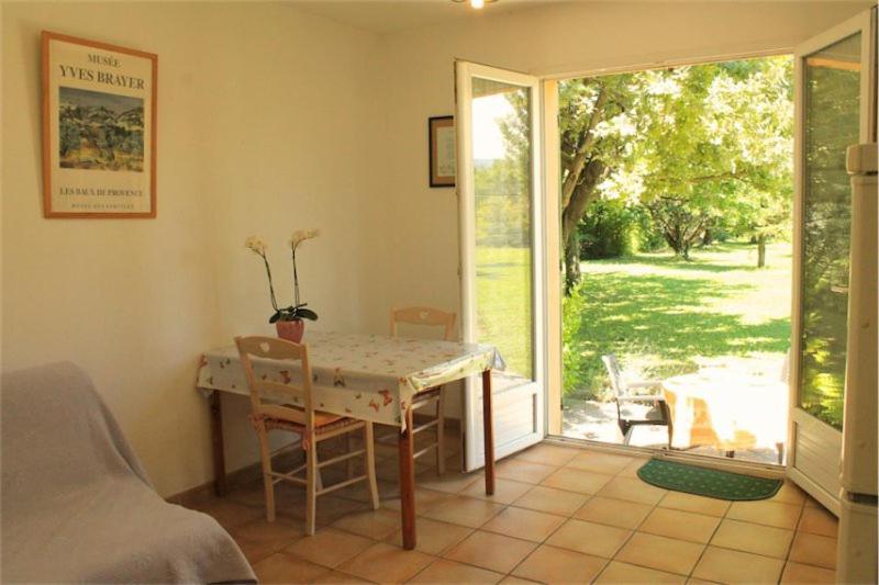 Mas Le Pont Des Aubes Bed and Breakfast LʼIsle-sur-la-Sorgue Eksteriør billede